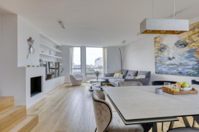 Luxury Penthouse with A/C Terrace & View-Le Marais